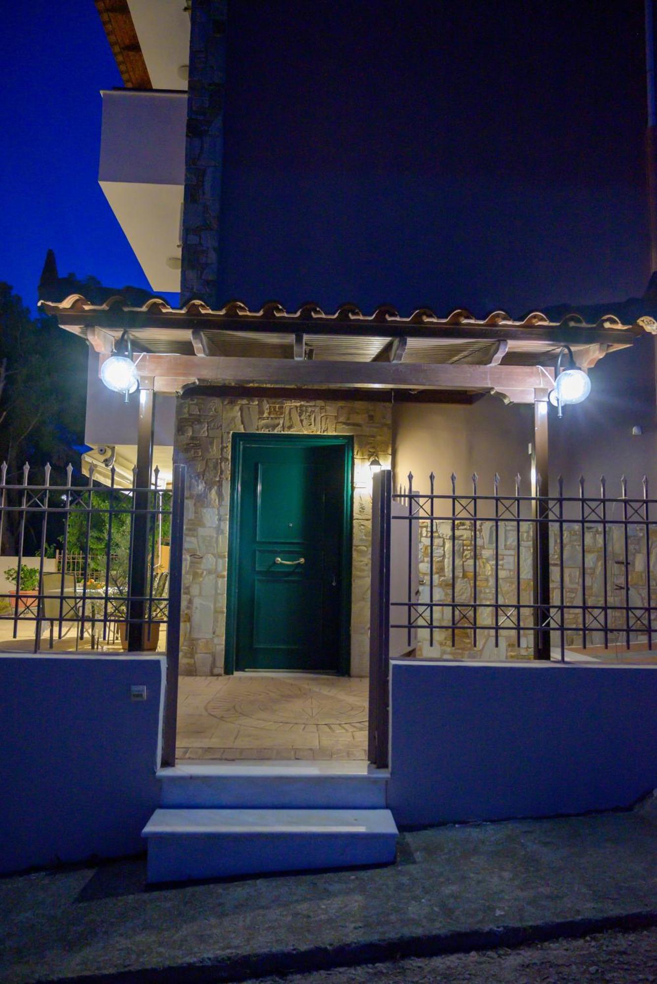 Artemis Riviera Villa Exterior photo