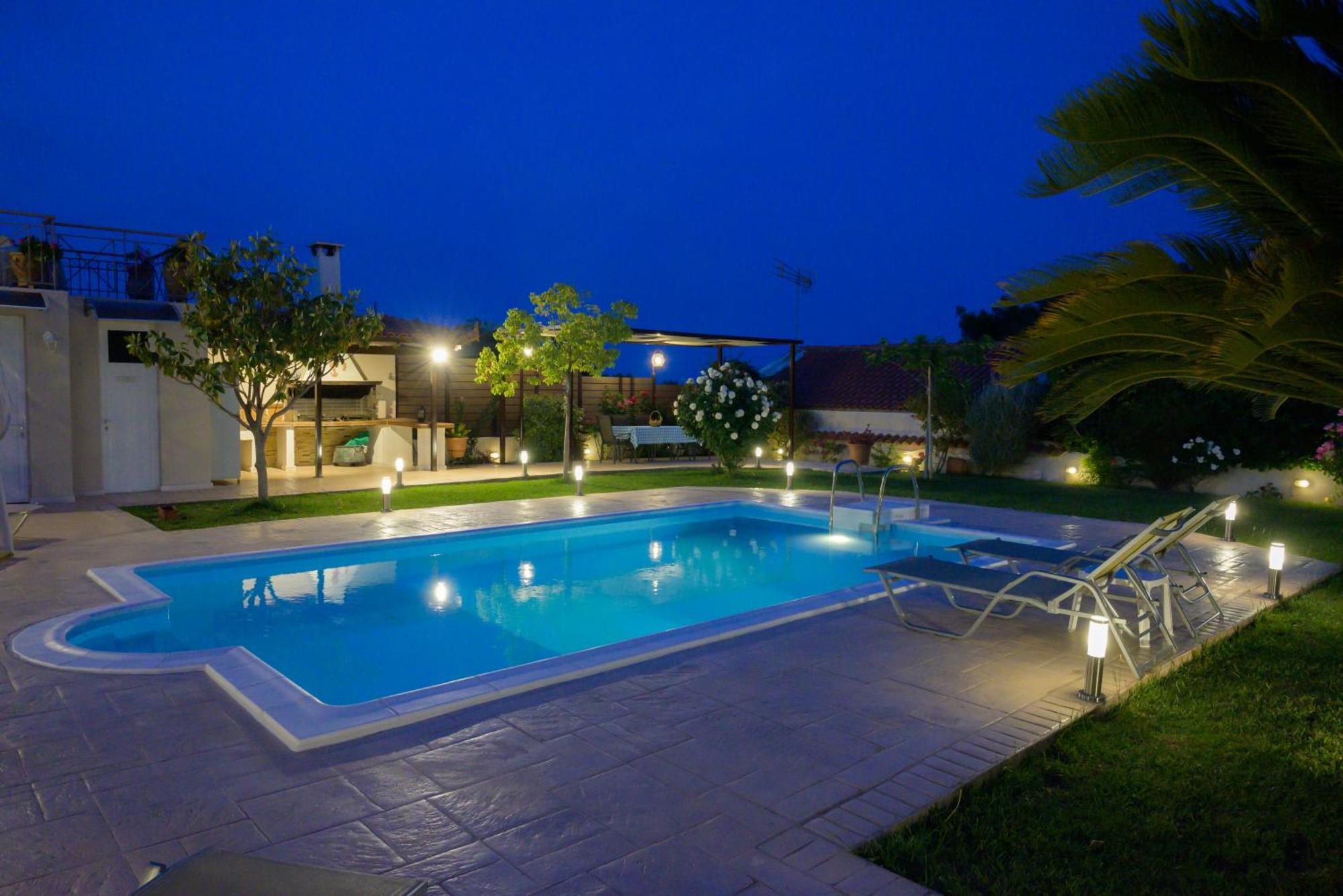 Artemis Riviera Villa Exterior photo